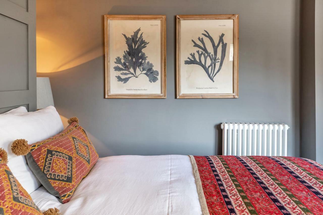 Stylish & Spacious City Center Georgian Townhouse Бат Экстерьер фото